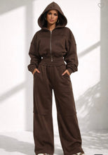 Load image into Gallery viewer, Chic &amp; Sharp pant set
